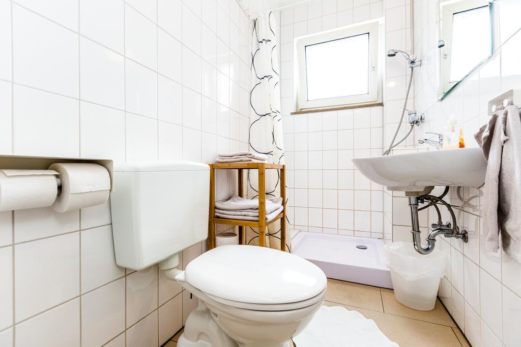 Apartment Köln Weidenpesch Zimmer foto