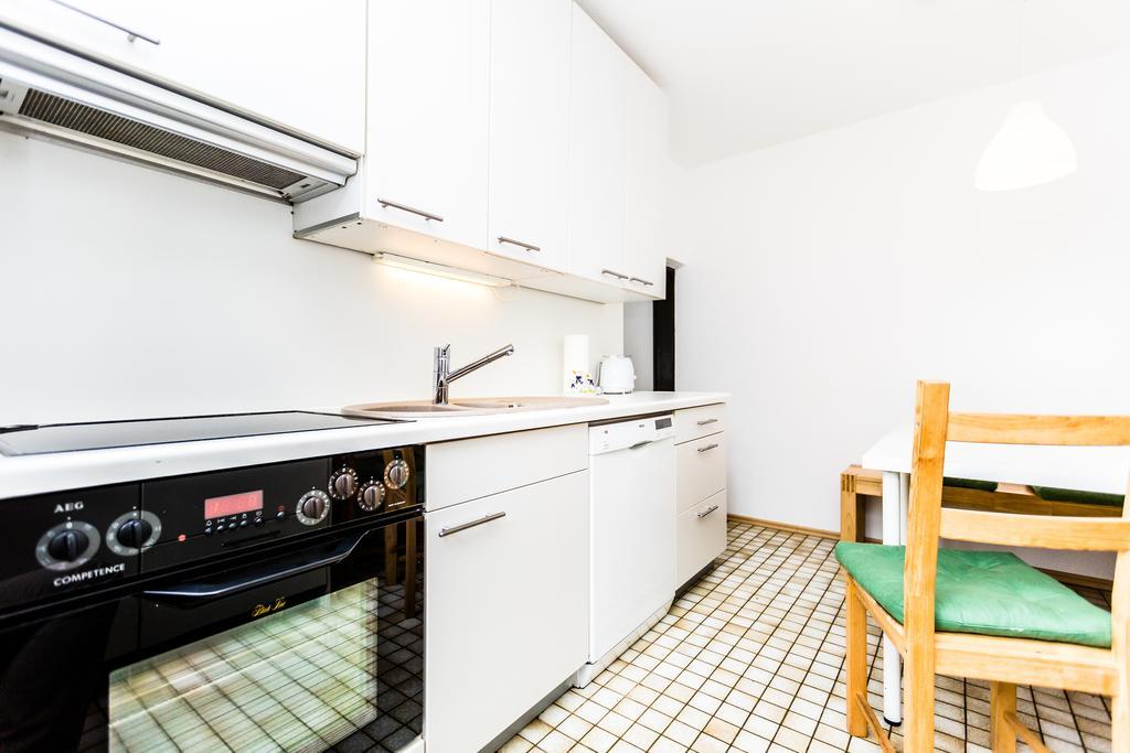 Apartment Köln Weidenpesch Zimmer foto