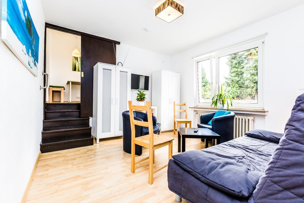 Apartment Köln Weidenpesch Zimmer foto