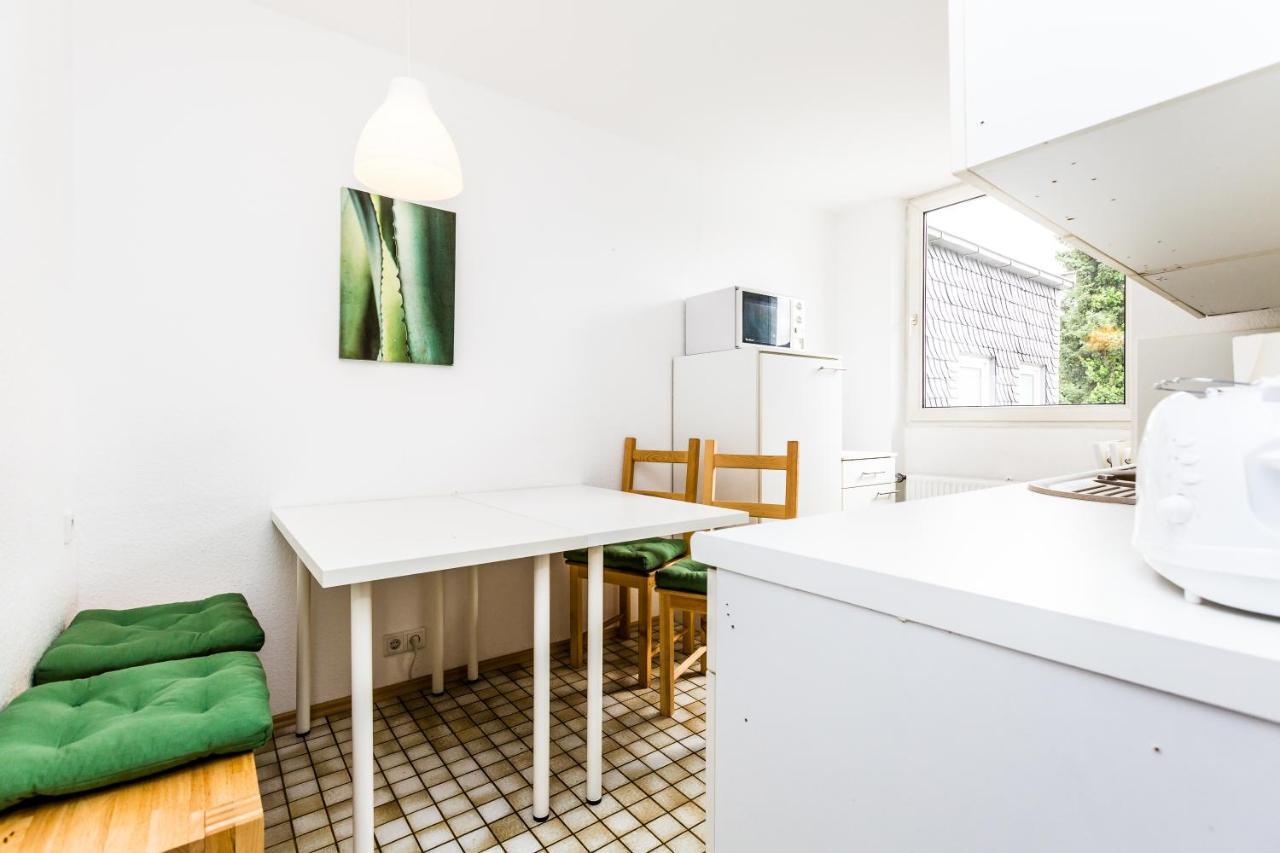 Apartment Köln Weidenpesch Zimmer foto